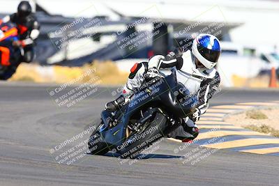 media/Jan-08-2022-SoCal Trackdays (Sat) [[1ec2777125]]/Turn 16 Set 2 (1115am)/